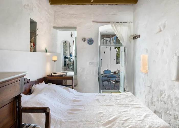 Traditional Hora House * Serifos Town